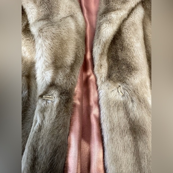 Adolph Schuman for Lilli Ann Faux Fur Coat Size Medium - Picture 6 of 10